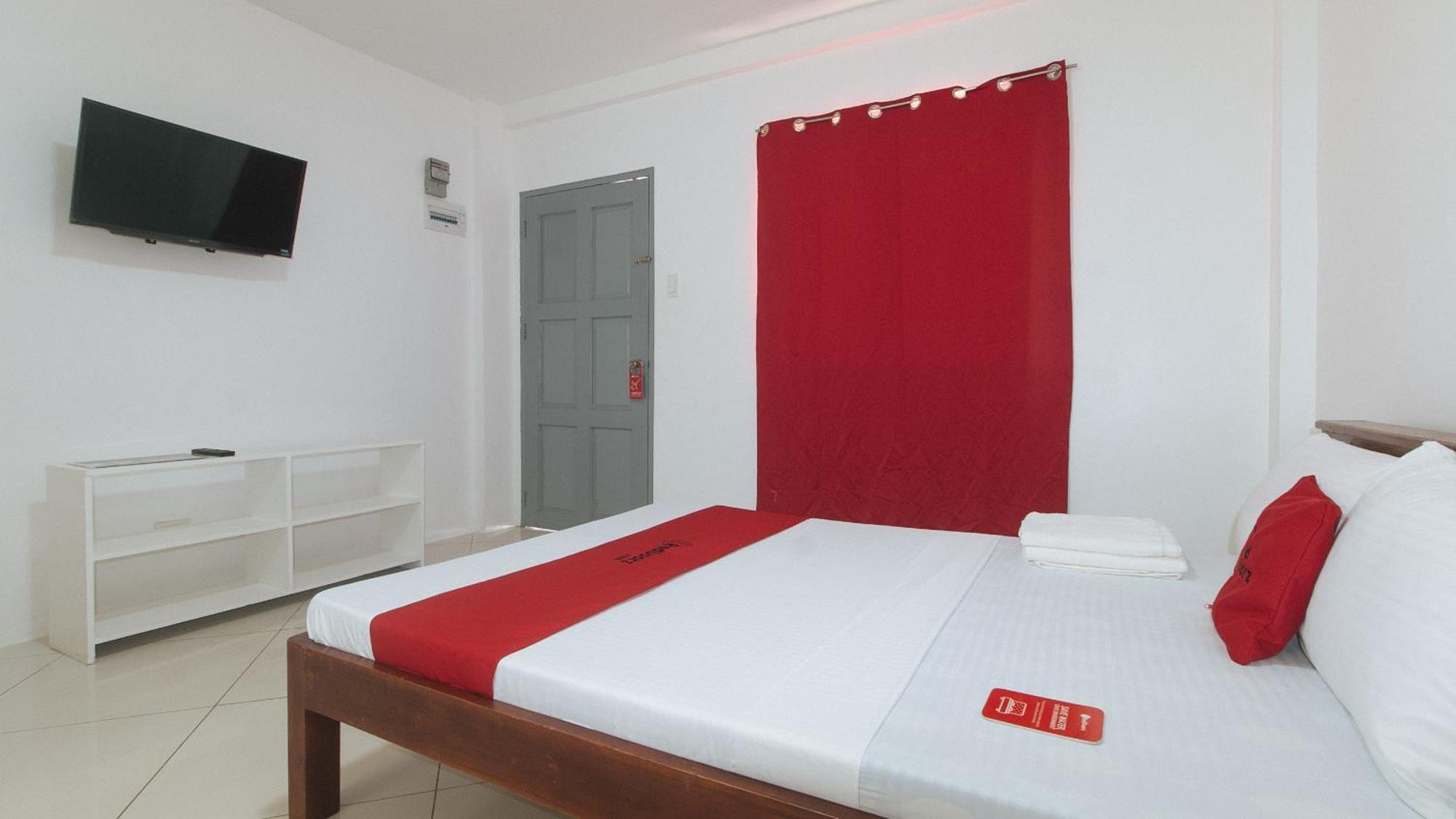 Reddoorz At Fat J Apartelle Mactan Cebu Zewnętrze zdjęcie