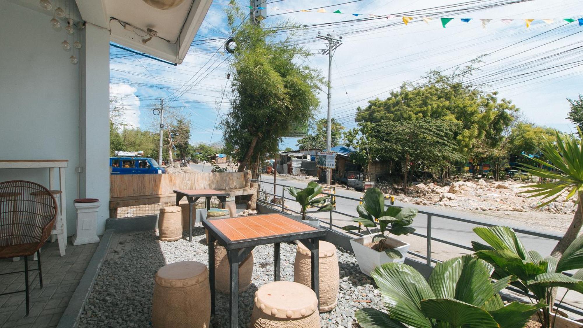 Reddoorz At Fat J Apartelle Mactan Cebu Zewnętrze zdjęcie