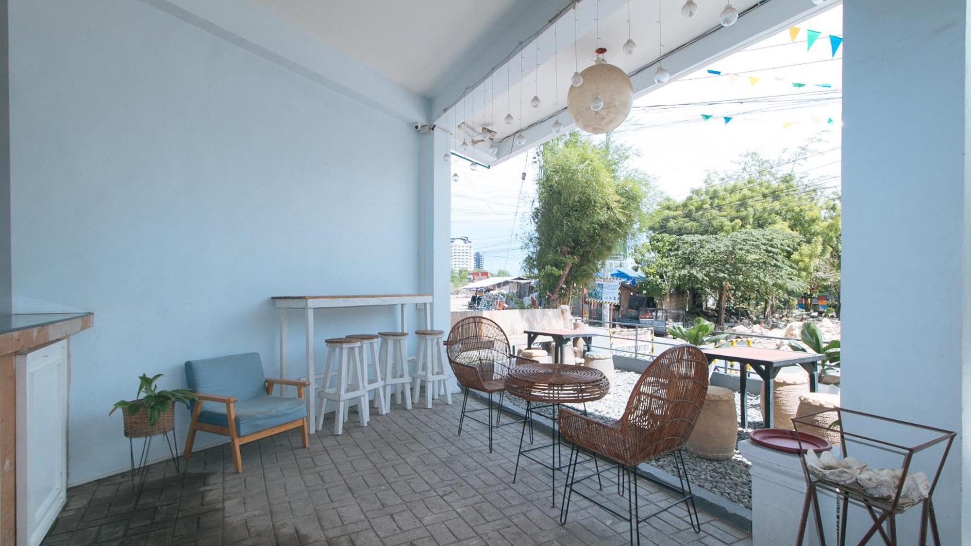 Reddoorz At Fat J Apartelle Mactan Cebu Zewnętrze zdjęcie