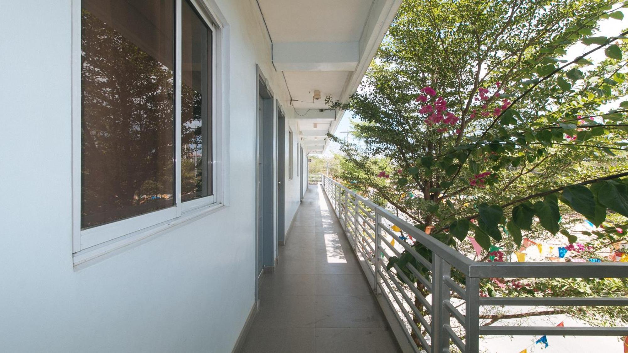 Reddoorz At Fat J Apartelle Mactan Cebu Zewnętrze zdjęcie